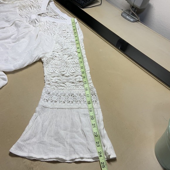 Chicos Lace Detail Popover Tunic Blouse Top Cream Bell Sleeves Feminine Size M - Picture 12 of 12